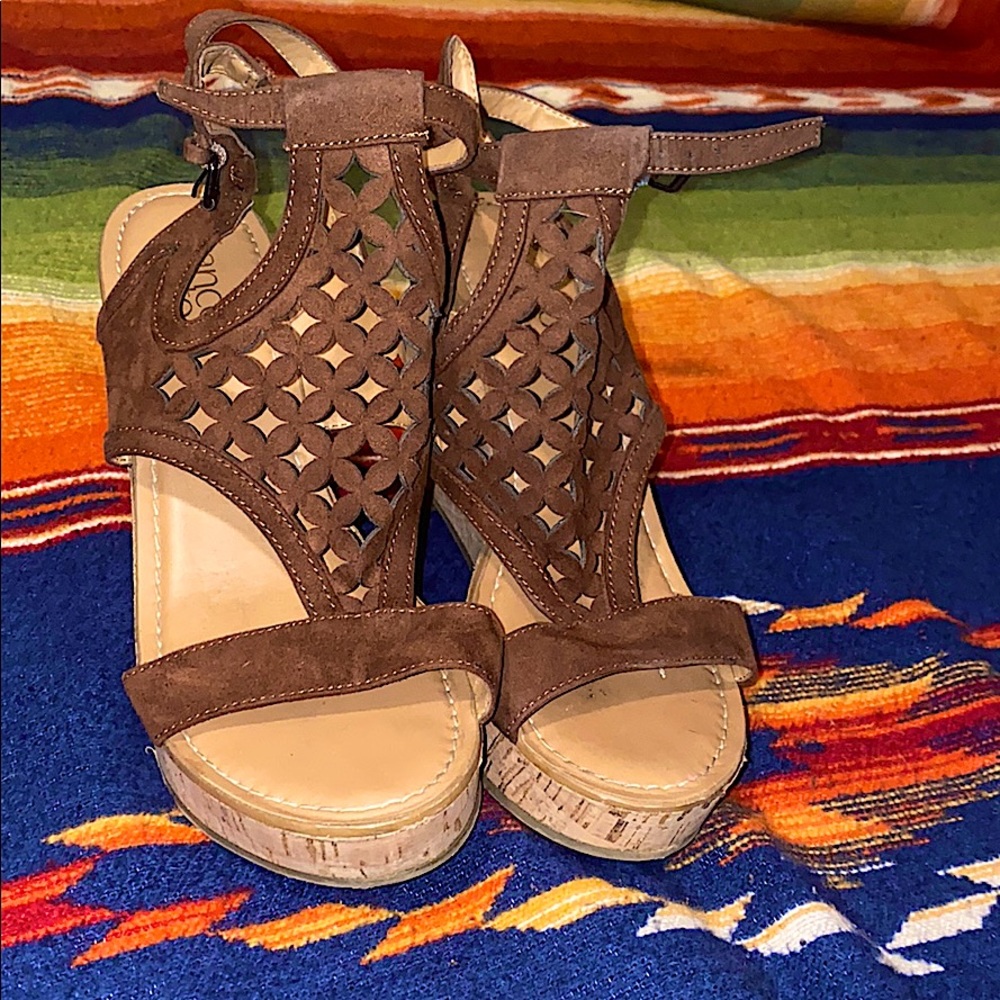 Brown wedges! Size 7.